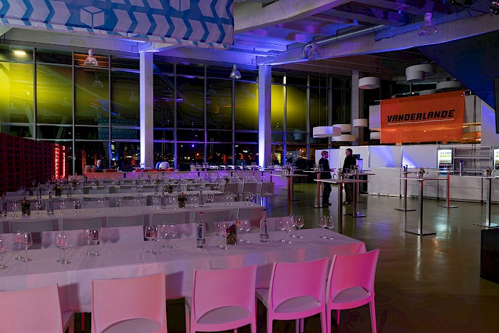 Rent our Cruise Centre Steinwerder as Event Location