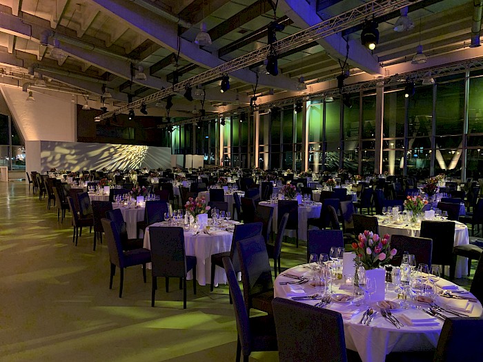 Rent our Cruise Centre Steinwerder as Event Location