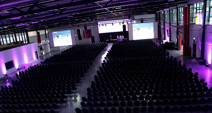 Rent our Cruise Centre Steinwerder as Event Location